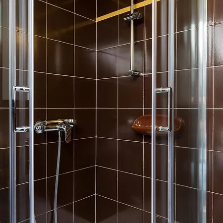 Romance - One Bedroom With Patio R3 *