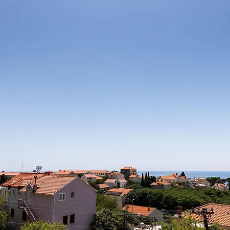 Romance - One Bedroom With Patio R3