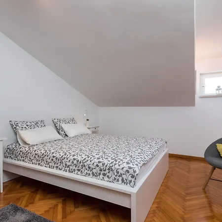 Romance - One Bedroom With Patio R3 Ragusa