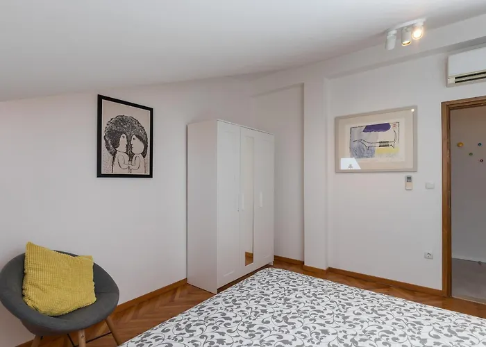 Romance - One Bedroom With Patio R3 * Dubrovnik