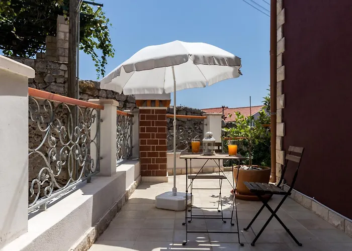 Romance - One Bedroom With Patio R3 * Dubrovnik