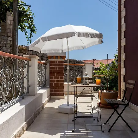 Romance - One Bedroom With Patio R3 * Dubrovnik